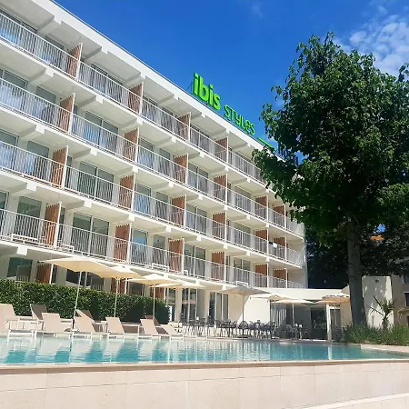 Ibis Styles Roomer
