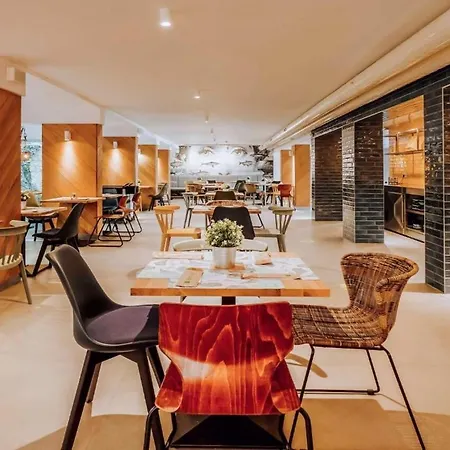 Ibis Styles Roomer Hotel 4*