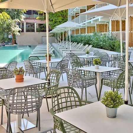 Hotel Ibis Styles Roomer 4*