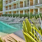 Ibis Styles Roomer 4* Golden Sands