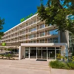 Ibis Styles Roomer Golden Sands