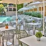 Ibis Styles Roomer Hotel