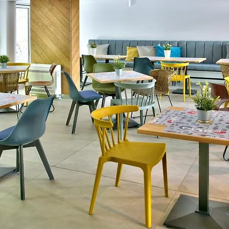 Hotel Ibis Styles Roomer Golden Sands