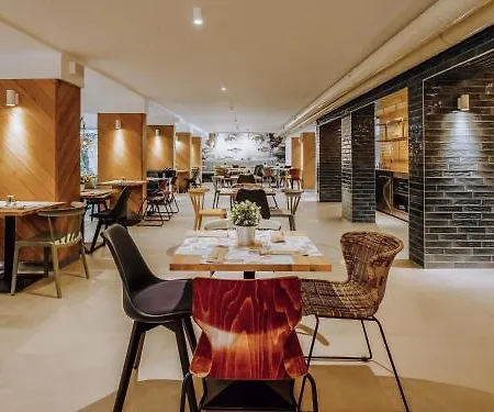 Ibis Styles Roomer 4* Goudstrand