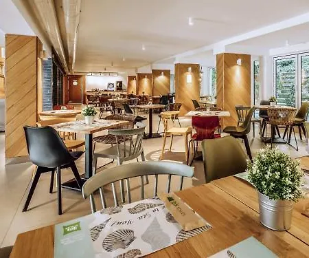 Ibis Styles Roomer