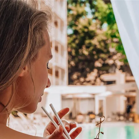 Ibis Styles Roomer Szálloda 4*