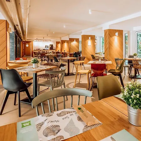 Ibis Styles Roomer 4*