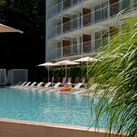 מלון Ibis Styles Roomer