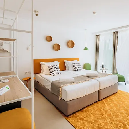 Ibis Styles Roomer מלון גולדן סנדס