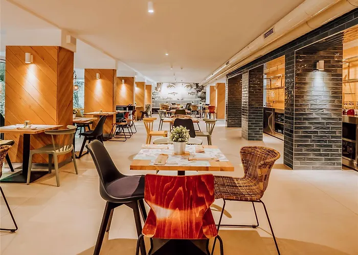 Ibis Styles Roomer Hotel Sables d'or