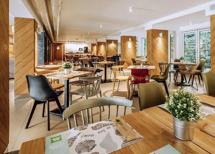 Ibis Styles Roomer Hotel 4*